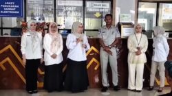 Bapenda Lampung Apresiasi Wajib Pajak Taat, UPTD Wilayah VIII Pesawaran Bagikan Sembako di Samsat